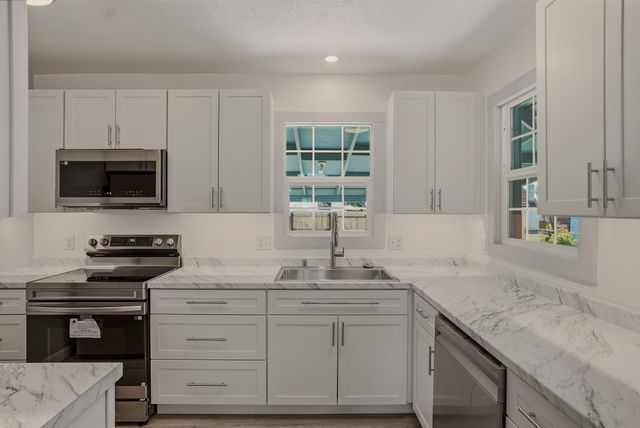 6208 N Whitehouse St, Spokane, WA 99205