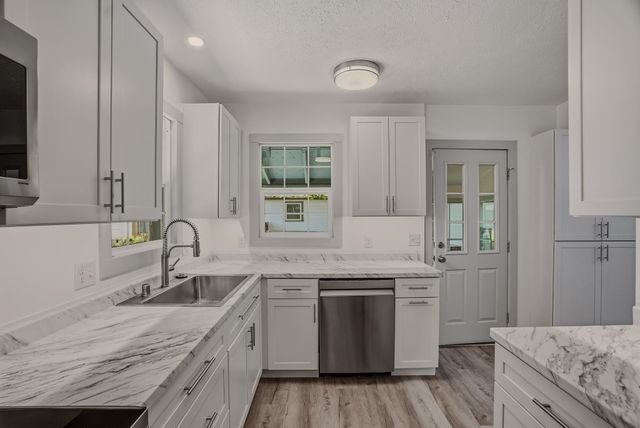 6208 N Whitehouse St, Spokane, WA 99205