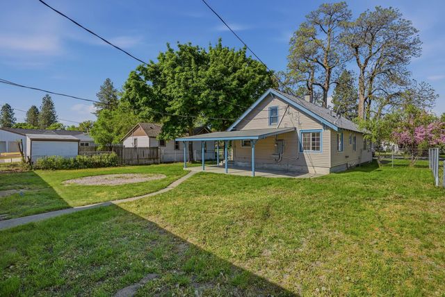 6208 N Whitehouse St, Spokane, WA 99205