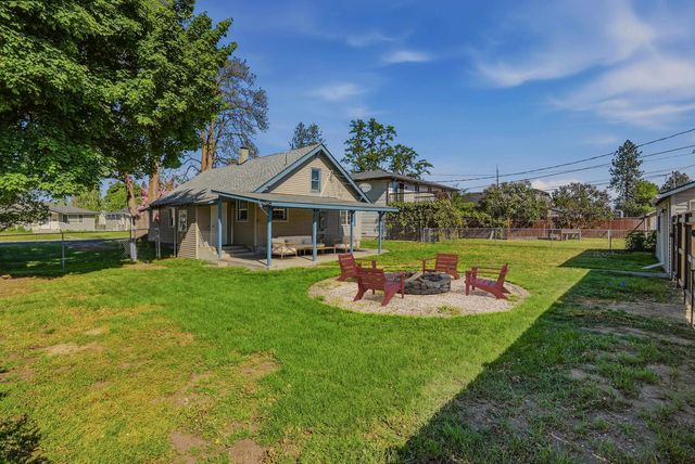 6208 N Whitehouse St, Spokane, WA 99205