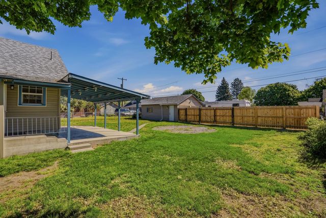 6208 N Whitehouse St, Spokane, WA 99205