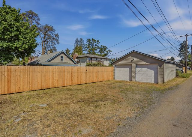 6208 N Whitehouse St, Spokane, WA 99205