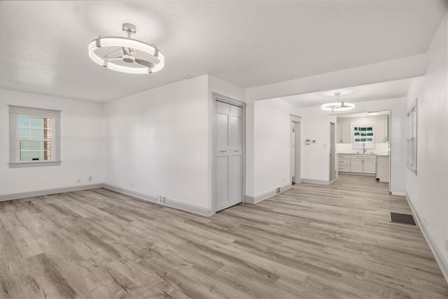 6208 N Whitehouse St, Spokane, WA 99205