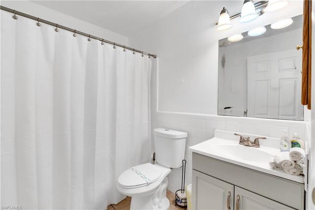 4353 Country Club BLVD B, Cape Coral, FL 33904