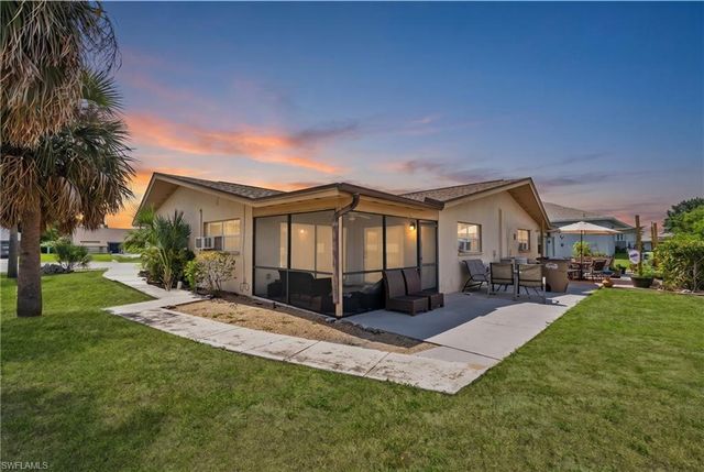 4353 Country Club BLVD B, Cape Coral, FL 33904