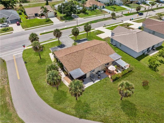 4353 Country Club BLVD B, Cape Coral, FL 33904