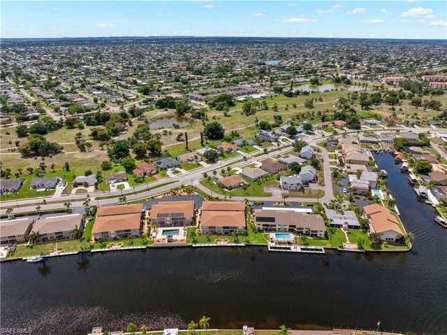 4353 Country Club BLVD B, Cape Coral, FL 33904