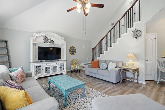 915 Misty Cliff, Dickinson, TX 77539