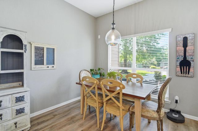 915 Misty Cliff, Dickinson, TX 77539