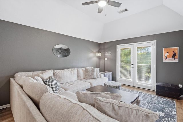 915 Misty Cliff, Dickinson, TX 77539