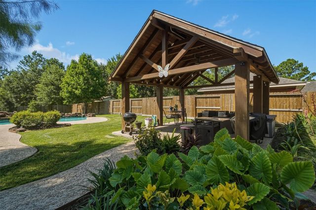 915 Misty Cliff, Dickinson, TX 77539