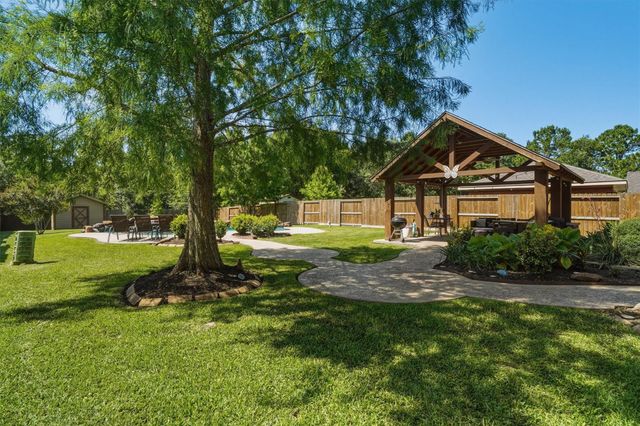 915 Misty Cliff, Dickinson, TX 77539