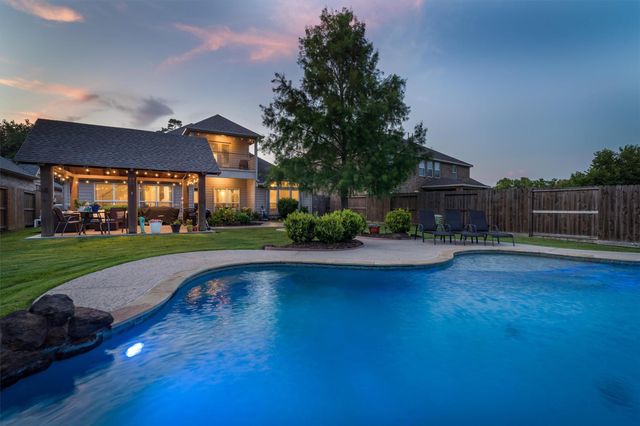 915 Misty Cliff, Dickinson, TX 77539