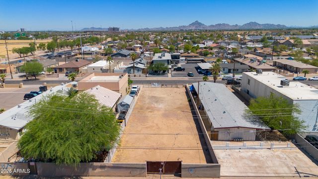 2145 E TAYLOR Street 11, Phoenix, AZ 85006