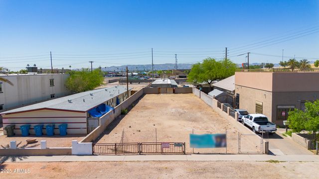 2145 E TAYLOR Street 11, Phoenix, AZ 85006