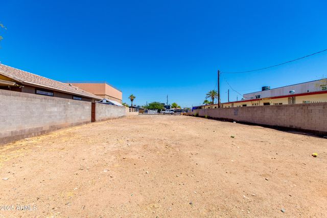 2145 E TAYLOR Street 11, Phoenix, AZ 85006
