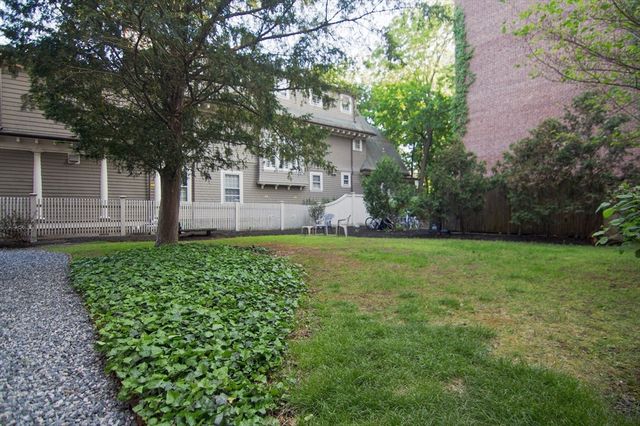 16 Chauncy St 10, Cambridge, MA 02138