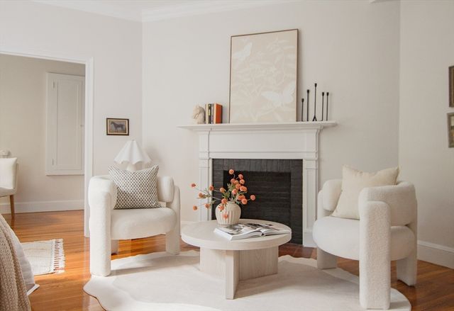16 Chauncy St 10, Cambridge, MA 02138