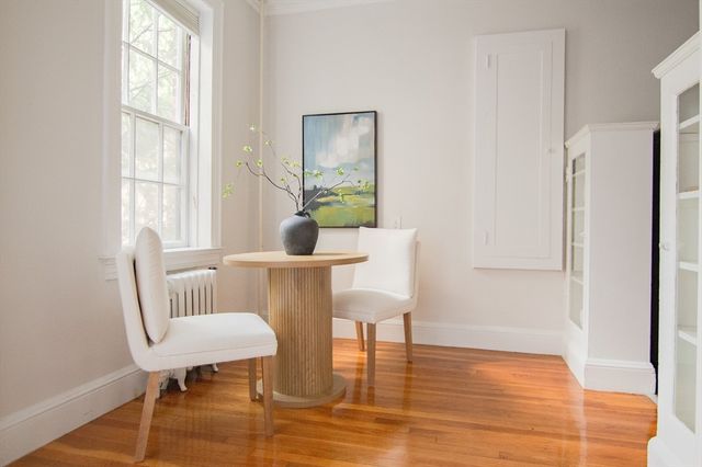 16 Chauncy St 10, Cambridge, MA 02138