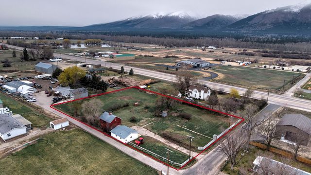 105 Lewis Lane, Hamilton, MT 59840