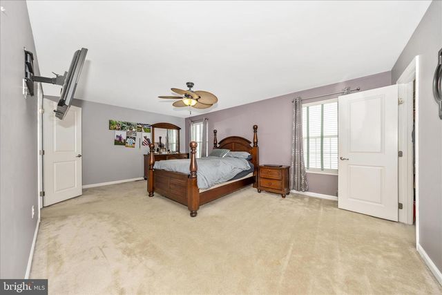 9427 MORNING DEW DR, Hagerstown, MD 21740