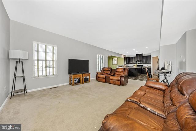 9427 MORNING DEW DR, Hagerstown, MD 21740