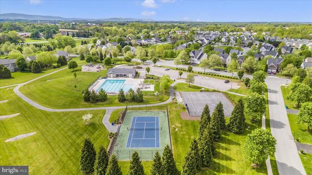 9427 MORNING DEW DR, Hagerstown, MD 21740