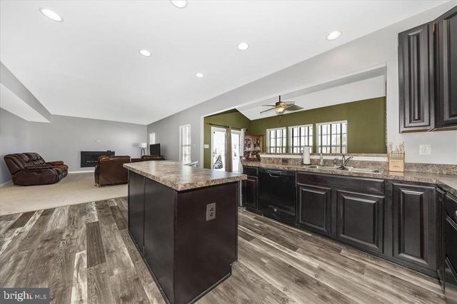 9427 MORNING DEW DR, Hagerstown, MD 21740