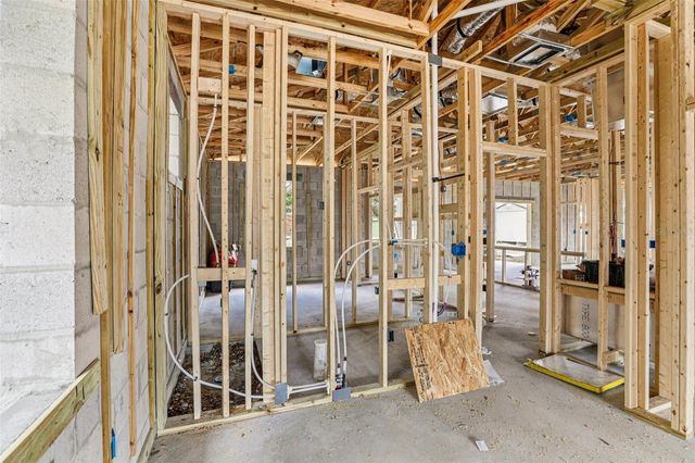 222 FLORIDA AVENUE, Dundee, FL 33838