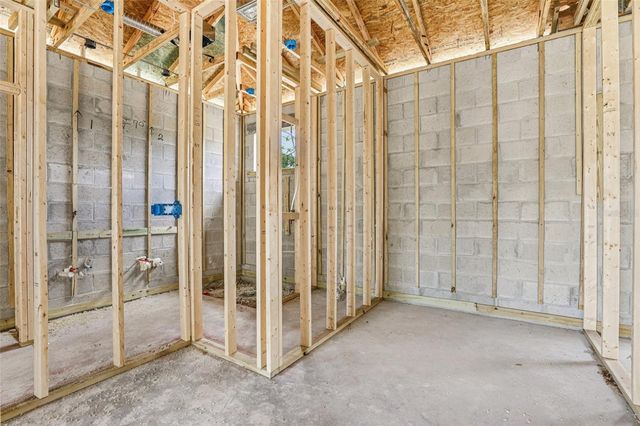 222 FLORIDA AVENUE, Dundee, FL 33838