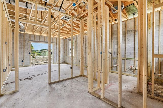 222 FLORIDA AVENUE, Dundee, FL 33838