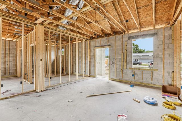 222 FLORIDA AVENUE, Dundee, FL 33838