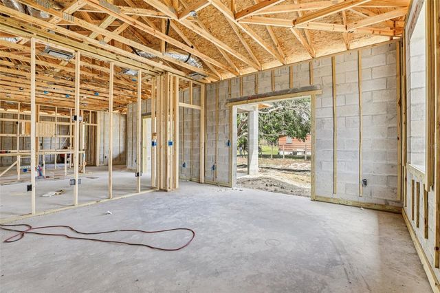 222 FLORIDA AVENUE, Dundee, FL 33838