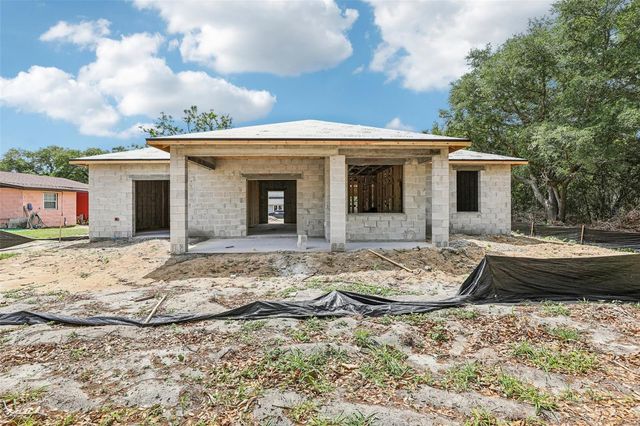 222 FLORIDA AVENUE, Dundee, FL 33838