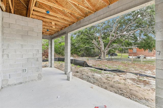 222 FLORIDA AVENUE, Dundee, FL 33838