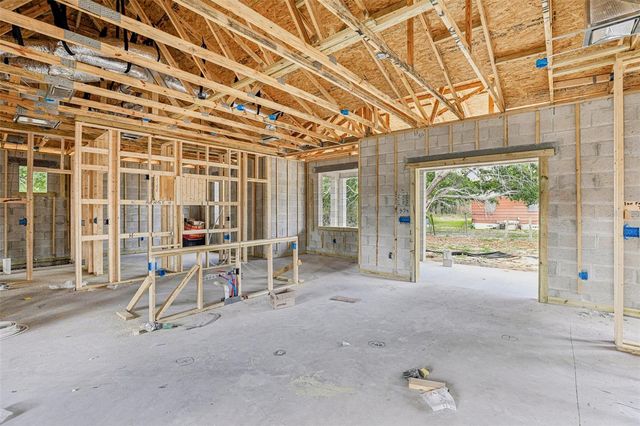 222 FLORIDA AVENUE, Dundee, FL 33838