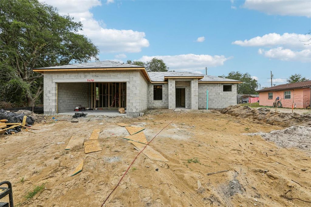 222 FLORIDA AVENUE, Dundee, FL 33838