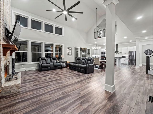 4070 Silverstone Drive, Braselton, GA 30517