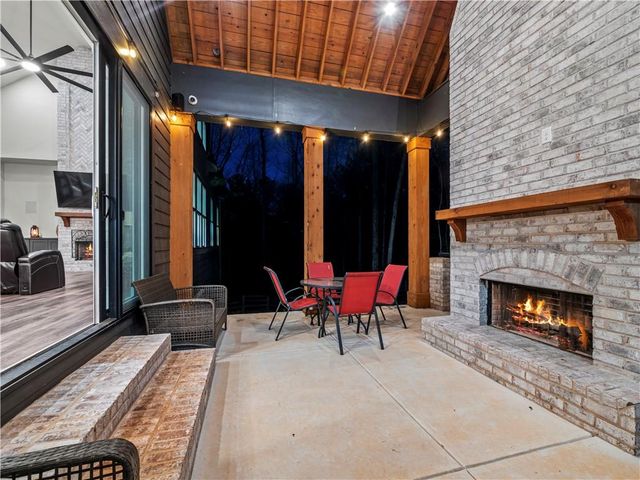 4070 Silverstone Drive, Braselton, GA 30517