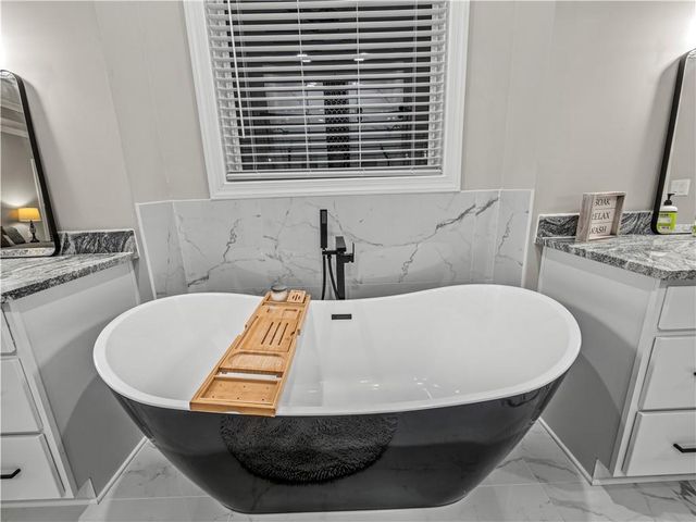 4070 Silverstone Drive, Braselton, GA 30517