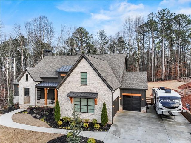 4070 Silverstone Drive, Braselton, GA 30517
