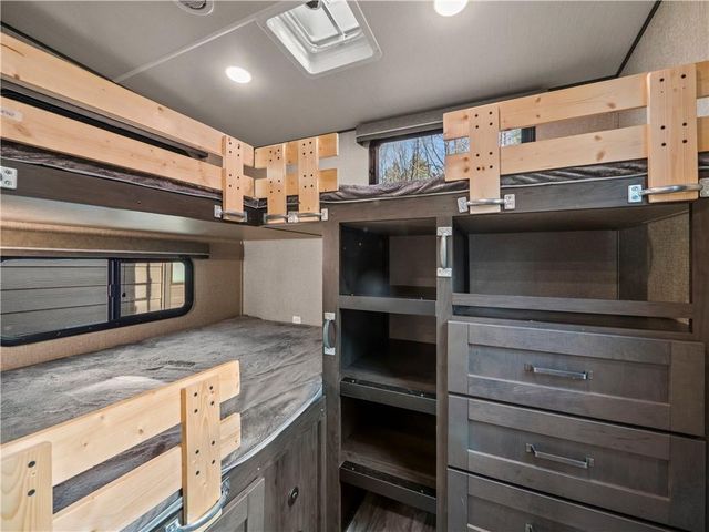 4070 Silverstone Drive, Braselton, GA 30517