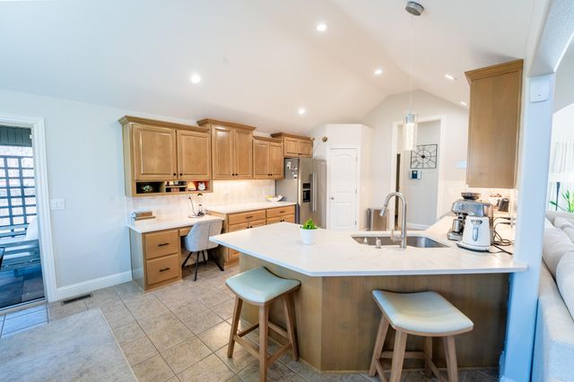 925 E Weldon Drive, Nixa, MO 65714