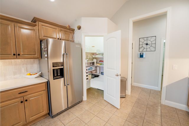 925 E Weldon Drive, Nixa, MO 65714