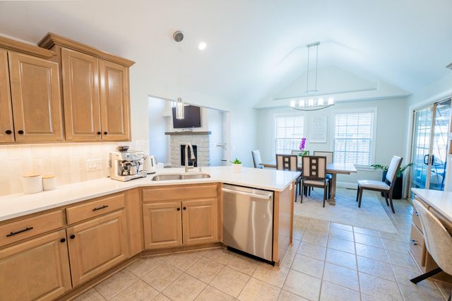 925 E Weldon Drive, Nixa, MO 65714