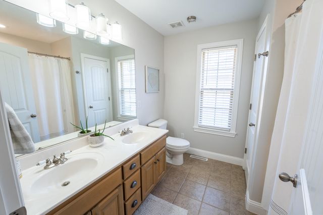 925 E Weldon Drive, Nixa, MO 65714