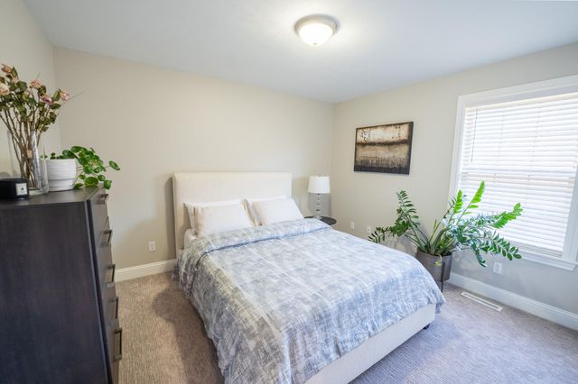 925 E Weldon Drive, Nixa, MO 65714