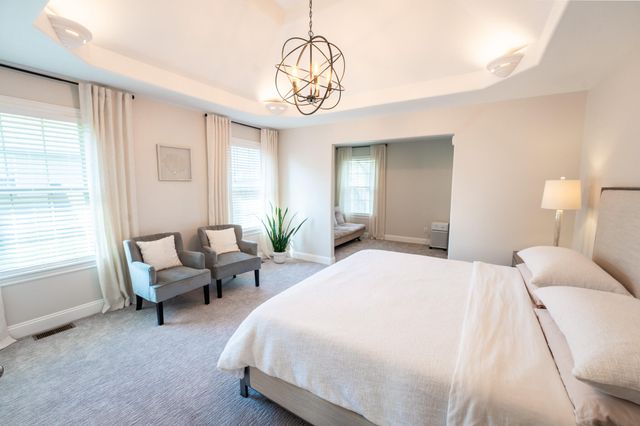 925 E Weldon Drive, Nixa, MO 65714