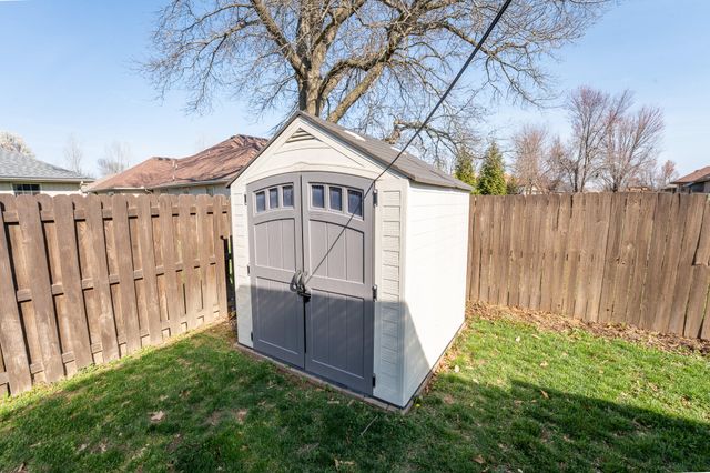 925 E Weldon Drive, Nixa, MO 65714