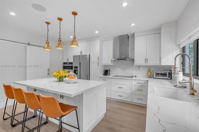 6235 Alton Rd, Miami Beach, FL 33140